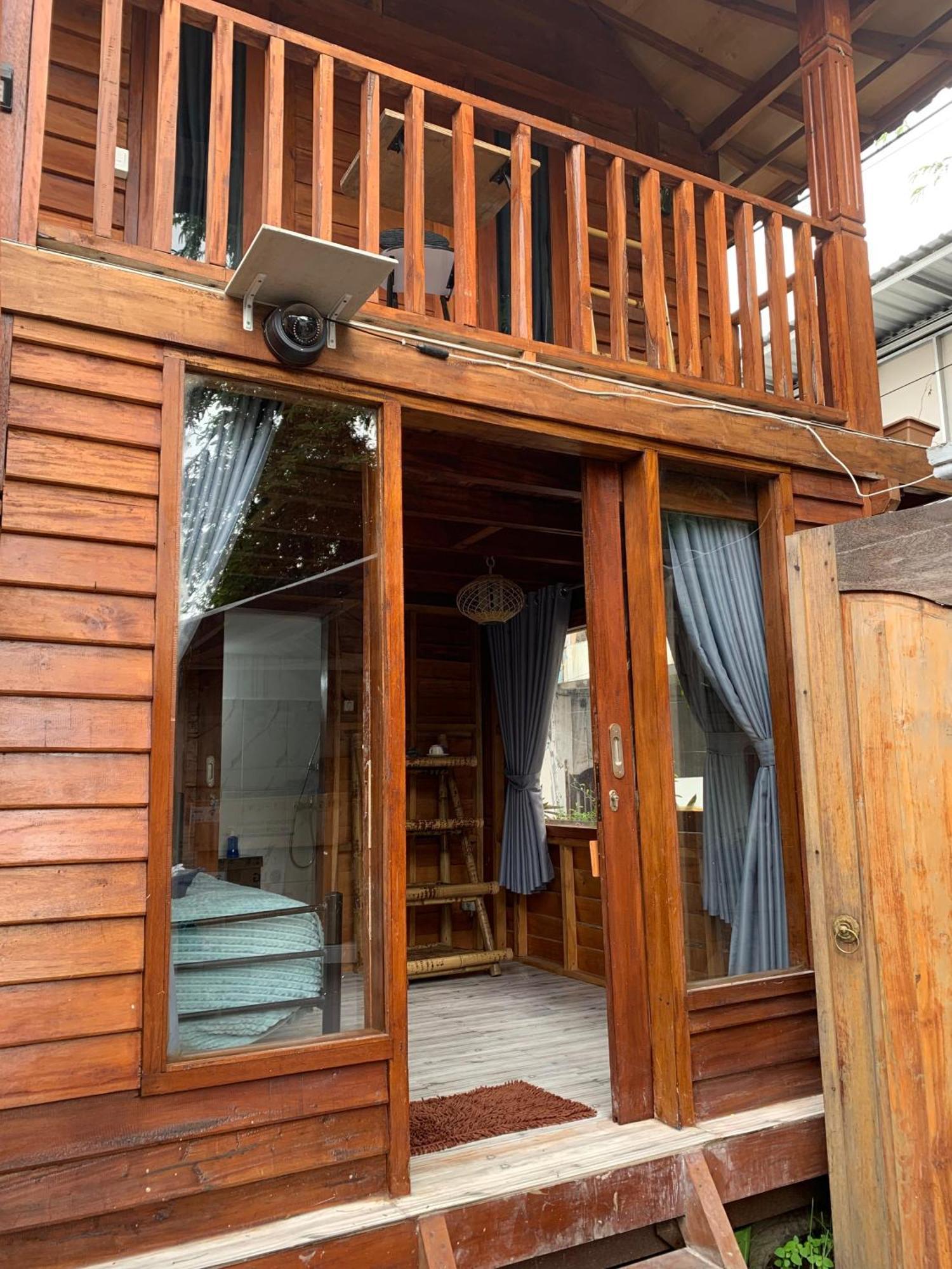 Gili Davidoff Upstairs Budget And Deluxe Gili Trawangan Buitenkant foto
