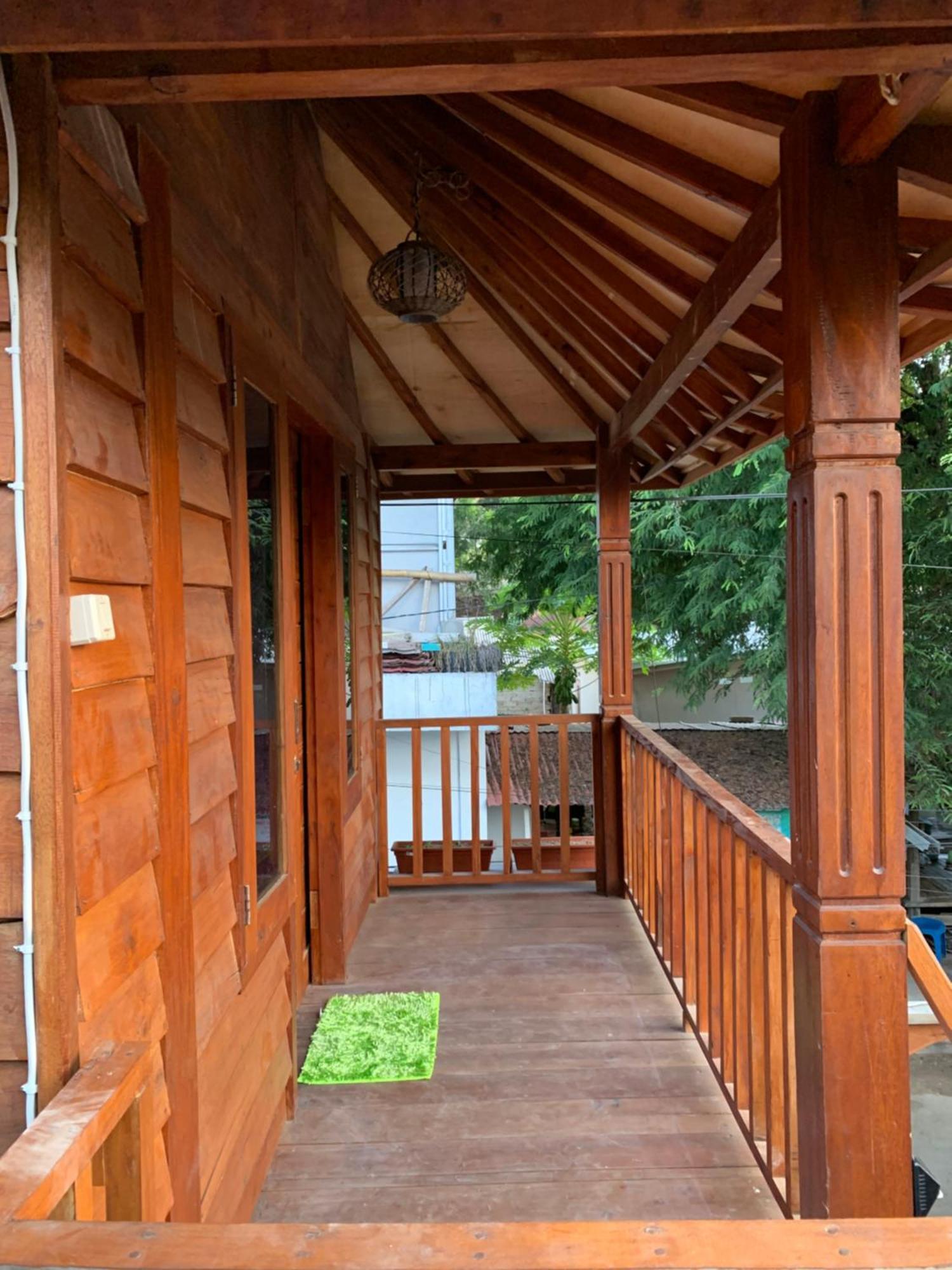 Gili Davidoff Upstairs Budget And Deluxe Gili Trawangan Buitenkant foto